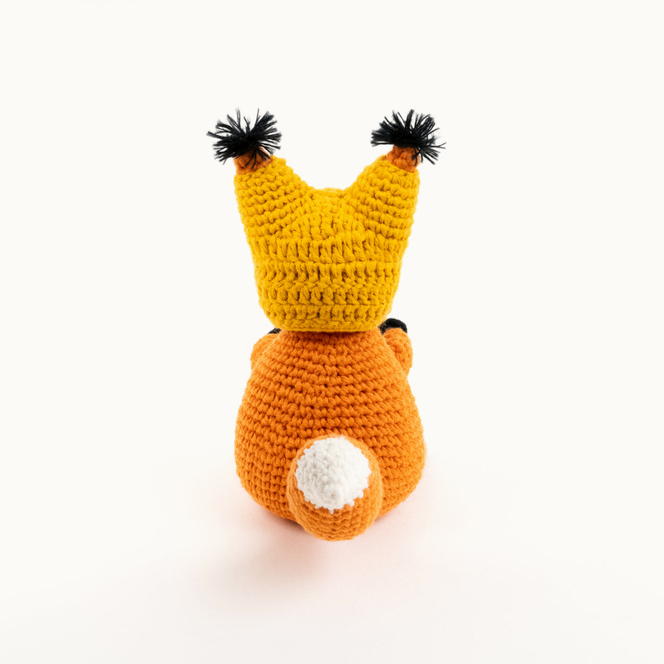 Amigurumi beginner crochet kit – hooded fox amigurumi for crocheters – The Loop Story / Häkelset für Anfänger – Fuchs mit Kapuze Amigurumi für Häkelfans – The Loop Story
